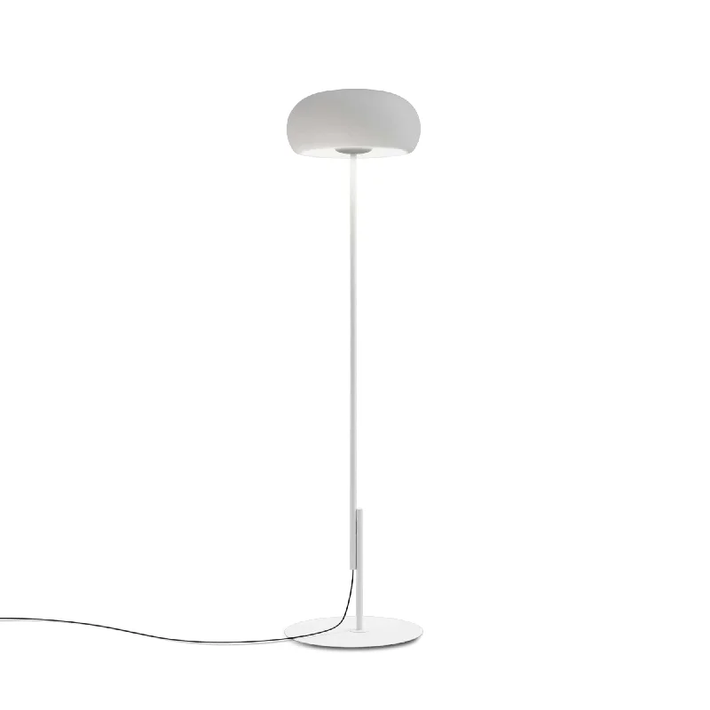 Wood Floor Lamp with Natural Grain for a Warm and Organic FeelVetra Floor Lamp