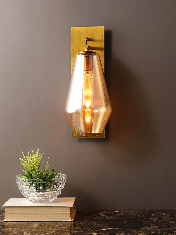 mid - century modern wall lamps with iconic shapes for a stylish studyJayce Amber Wall Light