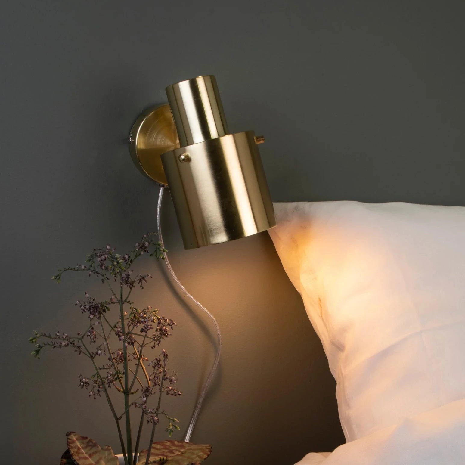 asian - inspired wall lamps with bamboo or paper shades for a zen - like Wall lamp Clark / options